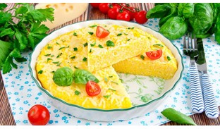 Полента с сыром и соусом из томатильо
